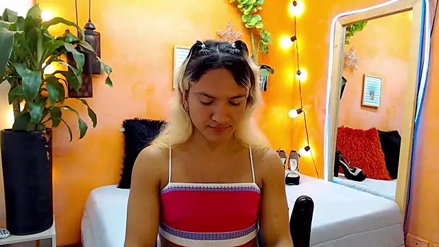 aslyhernandez 7 online show from 01/04/25, 05:47