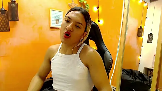 aslyhernandez 7 online show from 01/25/25, 08:21