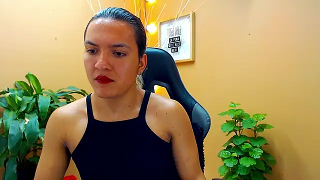 aslyhernandez 7 online show from 02/21/25, 09:11