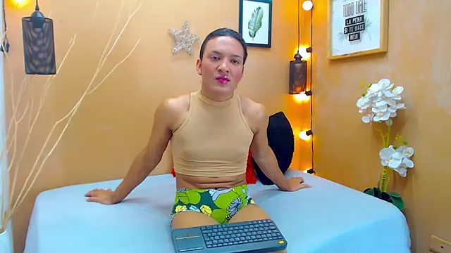 aslyhernandez 7 online show from 09/26/25, 12:09