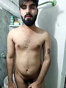 Snapshot of Chris_Strokes_69 chatting on 12/12/24, 05:04 Chris Strokes 69 online show from 12/12/24, 05:04