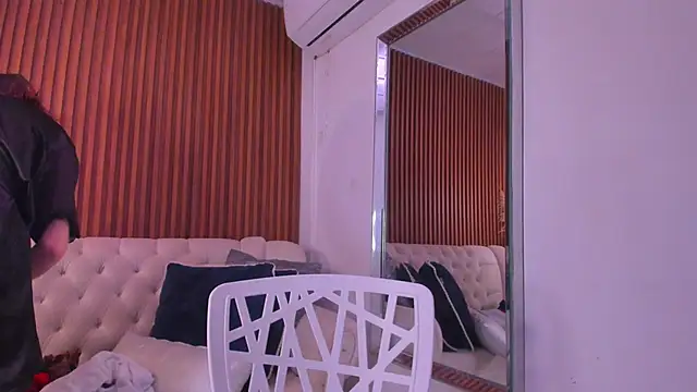 Snapshot of RosarioCruzz chatting on 02/26/26, 04:50 RosarioCruzz online show from 02/26/26, 04:50