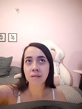 Snapshot of sophie_pazz chatting on 06/23/26, 12:03 sophie pazz online show from 06/23/26, 12:03