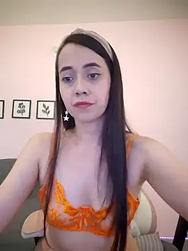 Snapshot of sophie_pazz chatting on 08/01/26, 01:32 sophie pazz online show from 08/01/26, 01:32