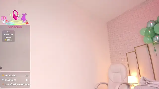 Snapshot of Victoriaa_millers chatting on 03/21/25, 06:16 Victoriaa millers online show from 03/21/25, 06:16