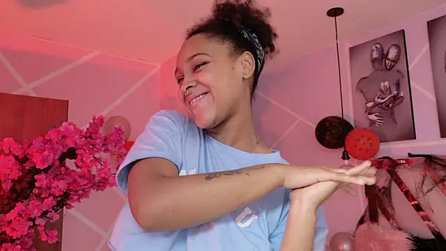 Elith noa online show from 10/23/25, 07:23