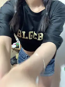 Snapshot of Vani_S2 chatting on 02/15/25, 09:27 Vani S2 online show from 02/15/25, 09:27