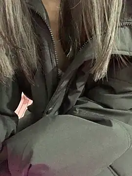 Snapshot of Vani_S2 chatting on 02/18/25, 06:59 Vani S2 online show from 02/18/25, 06:59