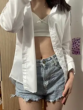 Snapshot of Vani_S2 chatting on 03/10/25, 03:30 Vani S2 online show from 03/10/25, 03:30