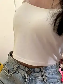 Snapshot of Vani_S2 chatting on 09/25/25, 08:29 Vani S2 online show from 09/25/25, 08:29