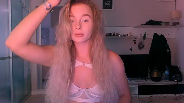 Eva Jaya online show from 09/18/25, 05:09