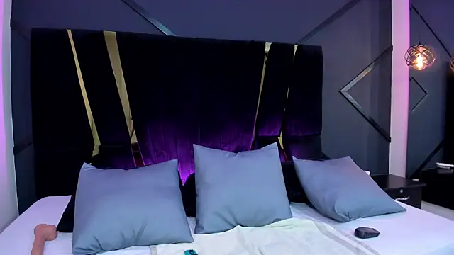 Snapshot of shaina_vasquez chatting on 01/20/25, 10:26 shaina vasquez online show from 01/20/25, 10:26