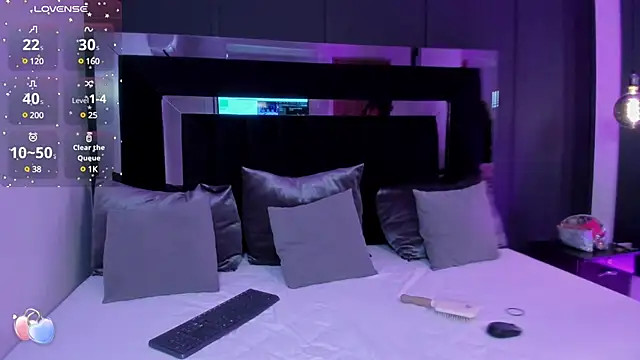 Snapshot of shaina_vasquez chatting on 03/13/25, 07:28 shaina vasquez online show from 03/13/25, 07:28