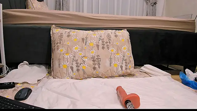 wowsquirtx online show from 03/11/25, 06:32