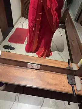 versatile guy01 online show from 10/10/25, 06:07