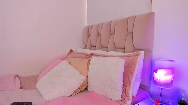 ZarianaEvanz online show from 04/24/26, 10:12