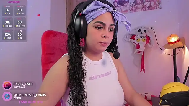 Snapshot of Angels_Emily chatting on 01/03/25, 01:27 Angels Emily online show from 01/03/25, 01:27