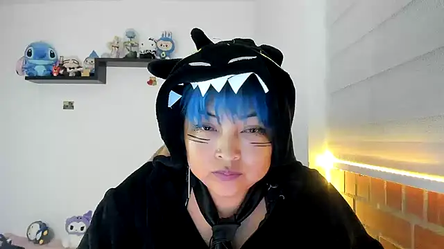 Shaddycute  online show from 11/25/25, 01:49