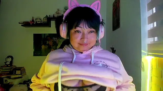 Shaddycute  online show from 03/03/26, 10:37