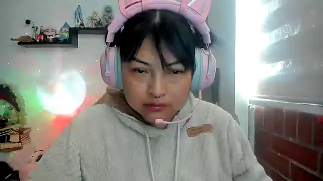 Shaddycute  online show from 04/10/26, 06:34