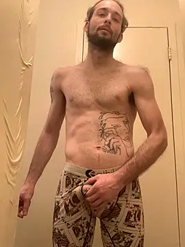 Snapshot of J3sus721 chatting on 02/01/25, 01:09 J3sus721 online show from 02/01/25, 01:09