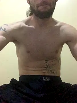 Snapshot of J3sus721 chatting on 09/16/25, 12:44 J3sus721 online show from 09/16/25, 12:44