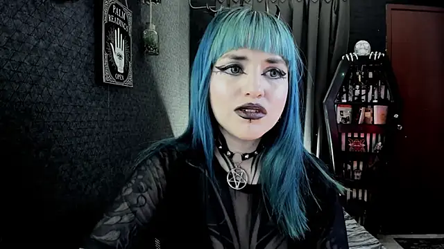 Snapshot of DimmuandDarkness chatting on 03/07/25, 02:01 DimmuandDarkness online show from 03/07/25, 02:01