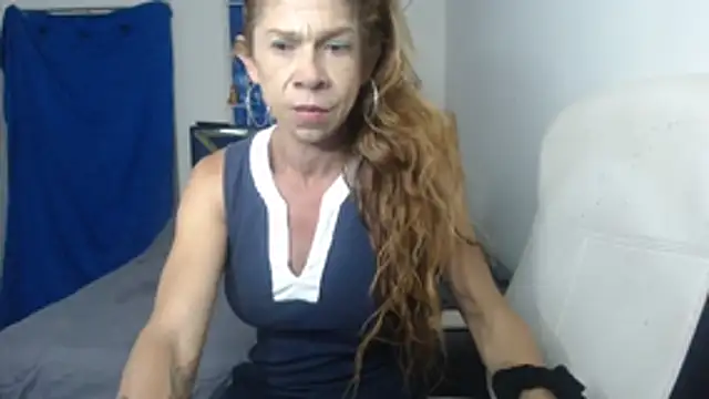 Antonella borja online show from 10/29/25, 04:48