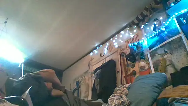 gettinit2wice online show from 12/18/25, 11:27