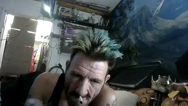 Snapshot of gettinit2wice chatting on 06/10/26, 05:50 gettinit2wice online show from 06/10/26, 05:50