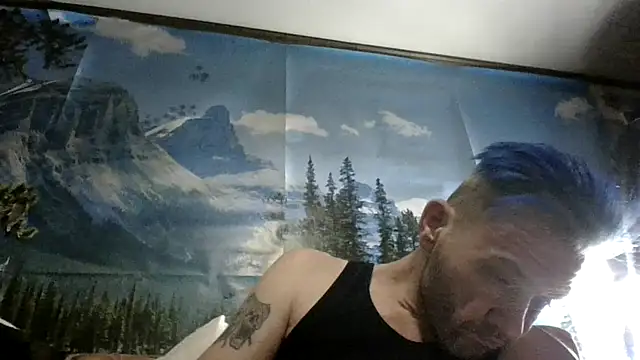 Snapshot of gettinit2wice chatting on 07/04/26, 11:16 gettinit2wice online show from 07/04/26, 11:16
