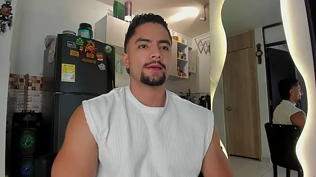 Snapshot of Jaxxon_ chatting on 03/20/25, 03:47 Jaxxon  online show from 03/20/25, 03:47