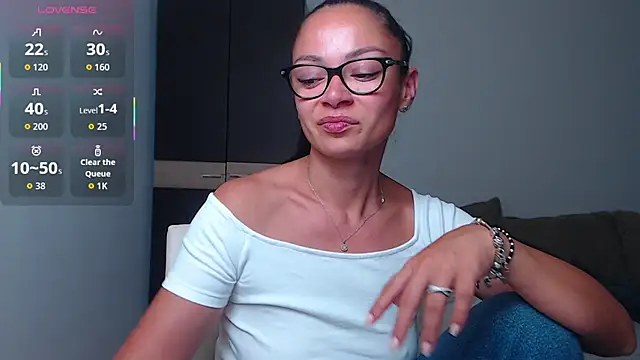Snapshot of BabySerene chatting on 07/17/26, 03:35 BabySerene online show from 07/17/26, 03:35