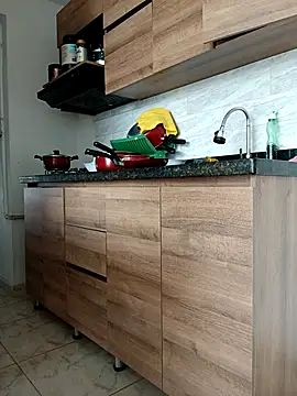 Snapshot of LEIRIS_Y_FRED_01 chatting on 10/18/25, 01:23 LEIRIS Y FRED 01 online show from 10/18/25, 01:23