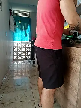 Snapshot of LEIRIS_Y_FRED_01 chatting on 10/22/25, 01:55 LEIRIS Y FRED 01 online show from 10/22/25, 01:55