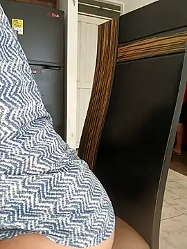 Snapshot of LEIRIS_Y_FRED_01 chatting on 12/20/25, 02:57 LEIRIS Y FRED 01 online show from 12/20/25, 02:57