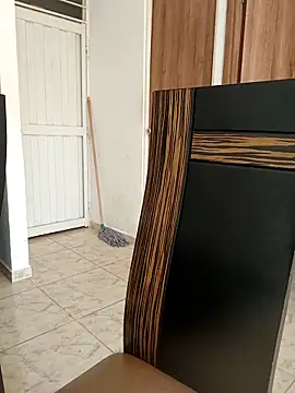 Snapshot of LEIRIS_Y_FRED_01 chatting on 02/05/26, 02:54 LEIRIS Y FRED 01 online show from 02/05/26, 02:54