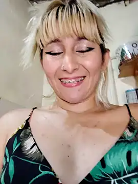 florecita9 online show from 01/31/25, 12:06