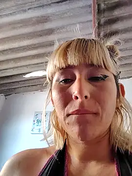 florecita9 online show from 02/02/25, 07:57