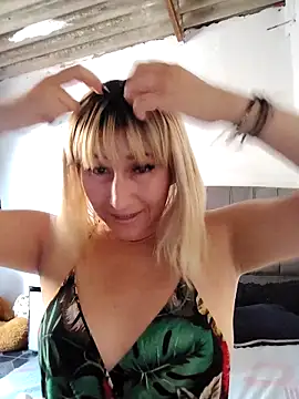 florecita9 online show from 02/12/25, 08:07