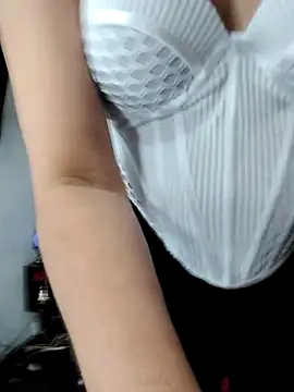 florecita9 online show from 03/08/25, 06:26