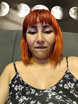 florecita9 online show from 10/22/25, 04:40