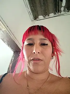 Snapshot of florecita9 chatting on 05/15/26, 05:20 florecita9 online show from 05/15/26, 05:20