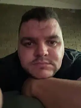 Snapshot of Mikey-HH chatting on 03/09/25, 03:49 Mikey-HH online show from 03/09/25, 03:49