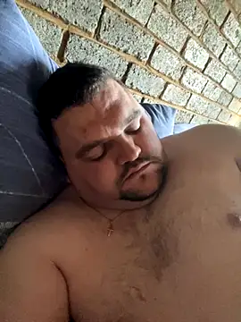 Snapshot of Mikey-HH chatting on 10/15/25, 04:45 Mikey-HH online show from 10/15/25, 04:45