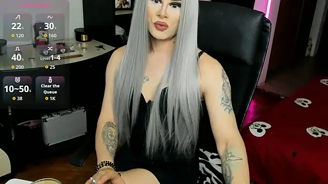Snapshot of EvelynLexy chatting on 05/09/26, 02:55 EvelynLexy online show from 05/09/26, 02:55