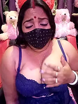 ella mariya online show from 04/22/26, 07:04