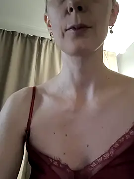 AvelinaLeoni online show from 12/02/25, 07:03