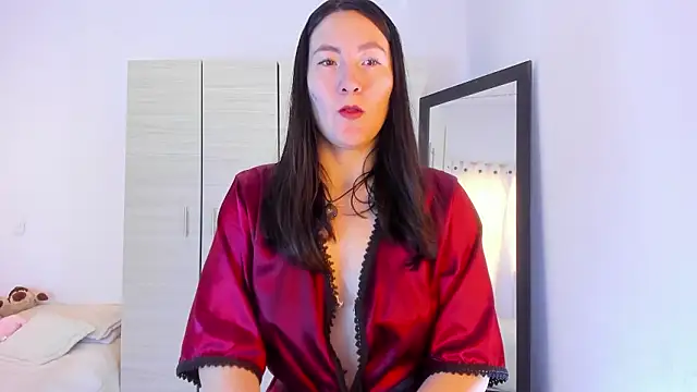 Elle Lee  online show from 02/03/26, 04:01