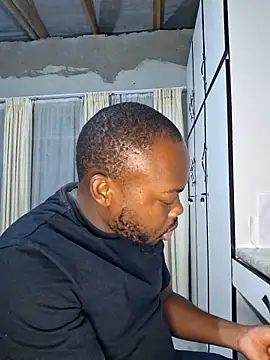 LaughRiotX online show from 04/19/26, 06:43